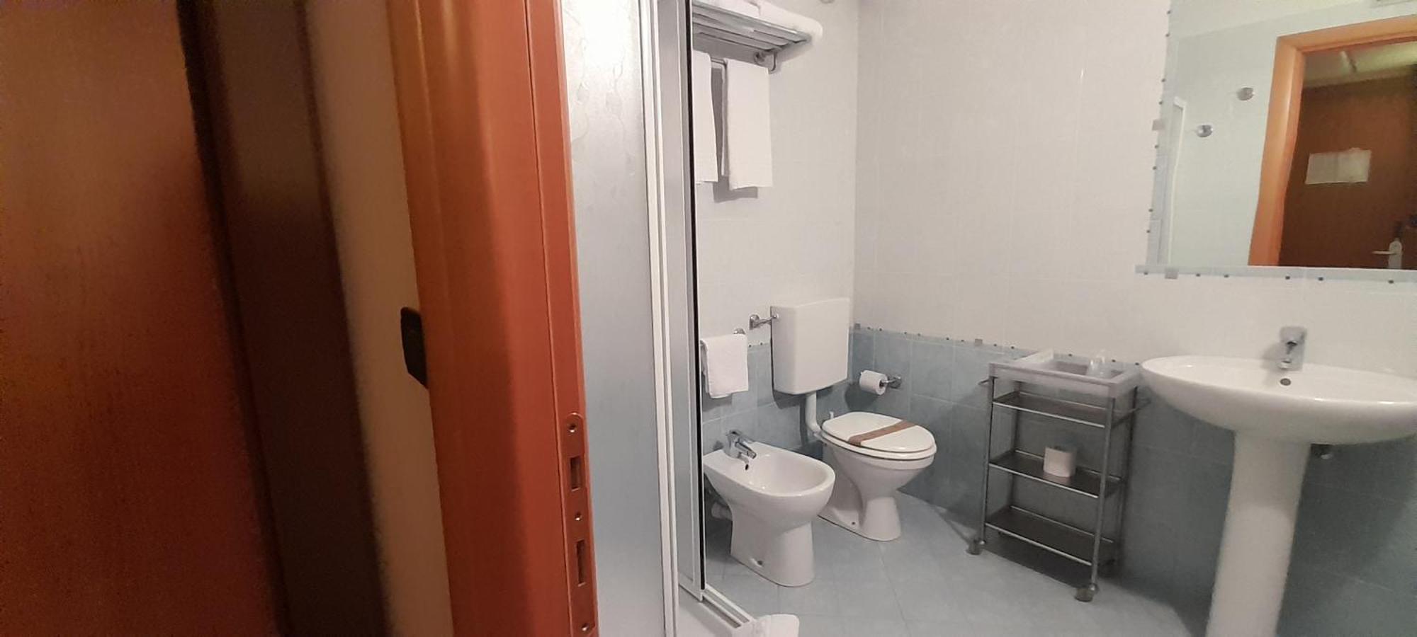 Hotel Ceretto Busca Dış mekan fotoğraf