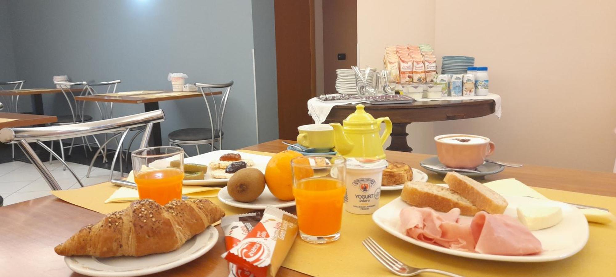 Hotel Ceretto Busca Dış mekan fotoğraf