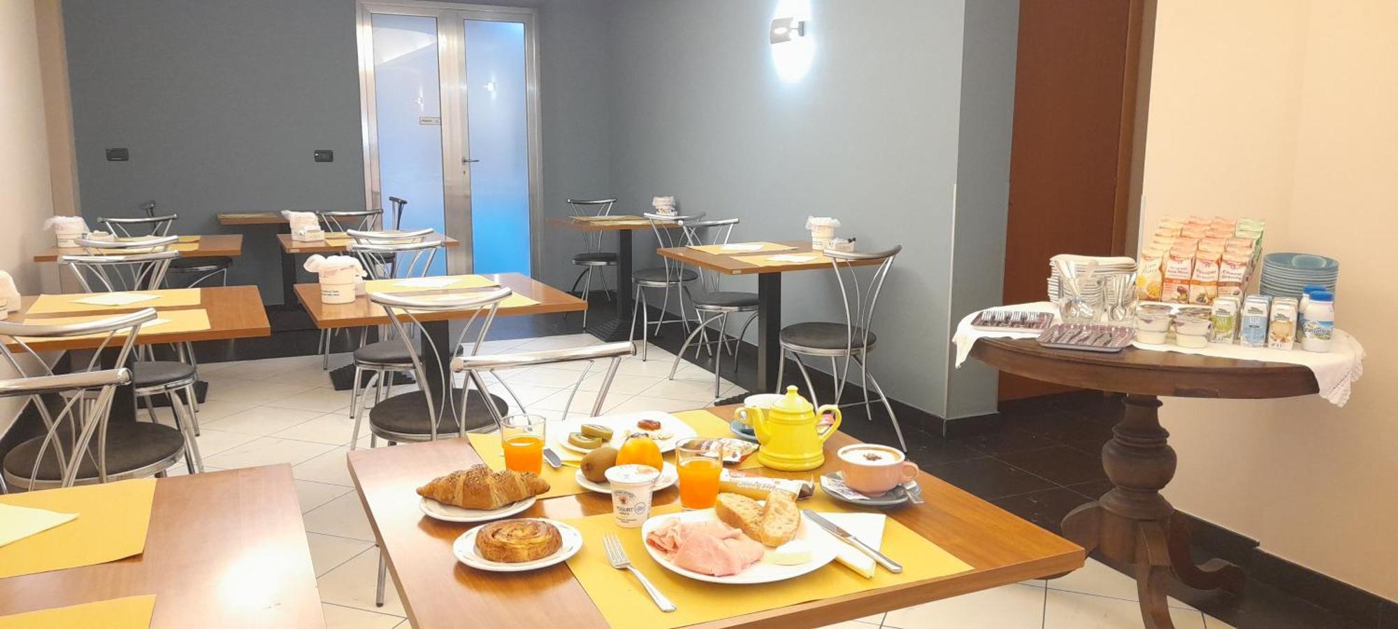 Hotel Ceretto Busca Dış mekan fotoğraf